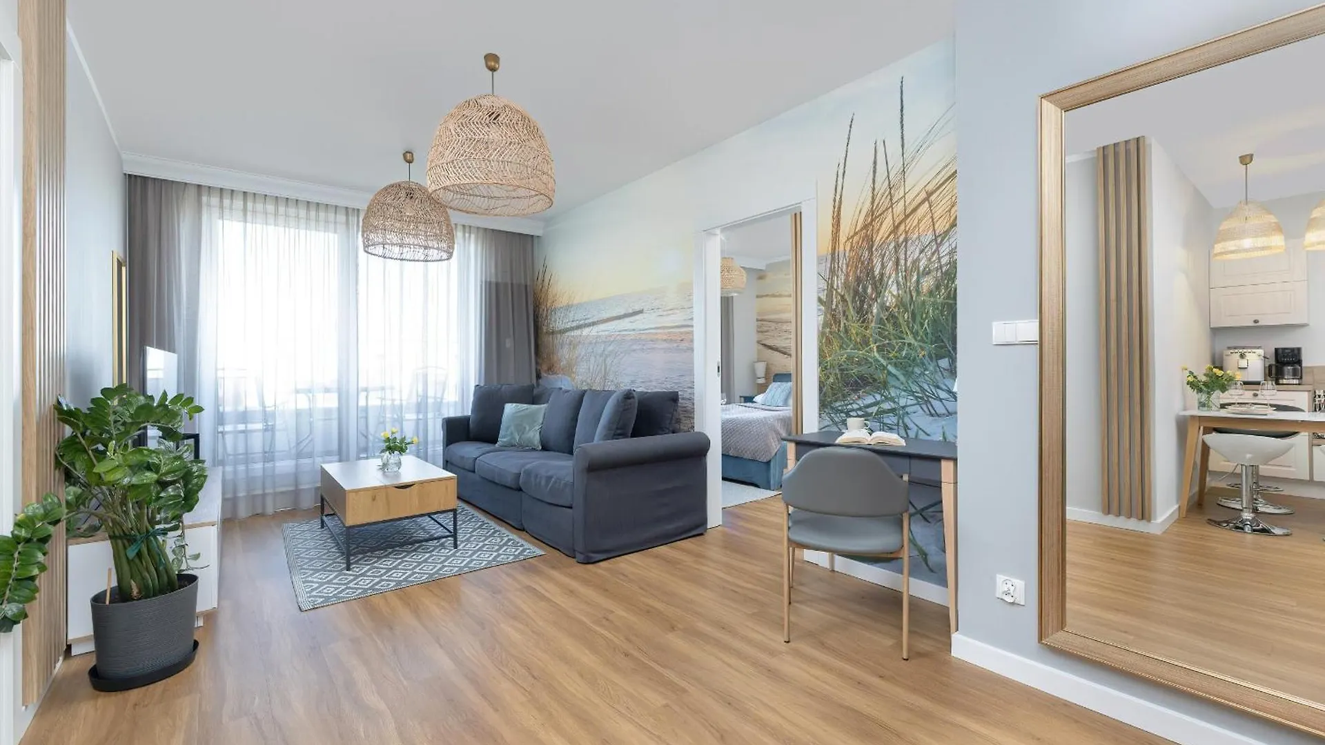 Bright Spacious Apartment With Parking Mazowiecka By Noclegi Renters Kolobrzeg