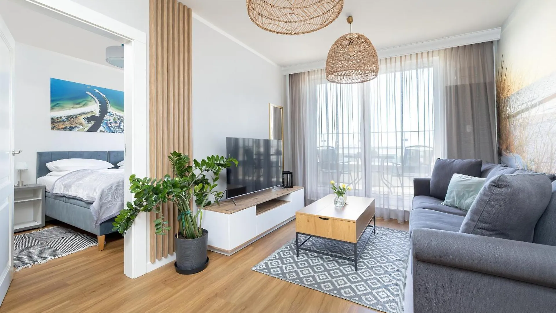 Bright Spacious Apartment With Parking Mazowiecka By Noclegi Renters Kolobrzeg 0*,  Poland